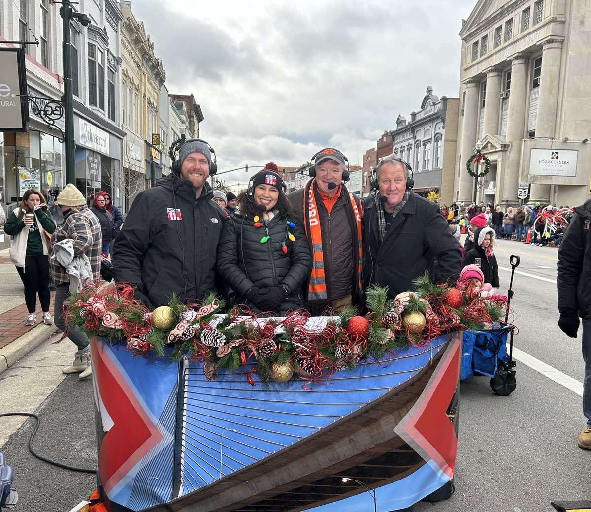 It was great to talk with <a href="/WTOL11Toledo/">WTOL 11</a> during today’s Bowling Green Community Holiday Parade, in one of America’s best college towns!