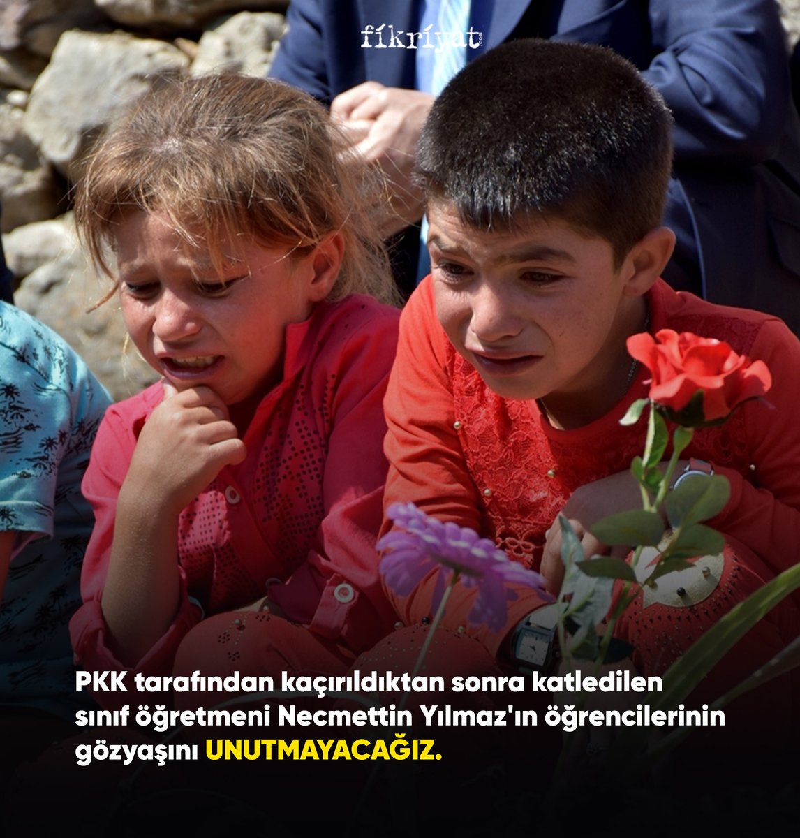 fikriyatcom's tweet photo. Unutmadık, unutmayacağız.

Necmettin Yılmaz, Şenay Aybüke Yalçın, Neşe Alten, Ayşenur Alkan ve daha niceleri... 

Sizin de öğretmenler gününüz kutlu olsun.

#Öğretmenlergünü https://t.co/n7hXpz6ykM