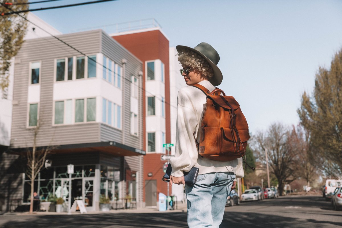 WillLeather's tweet image. Exploring the weekend with our Rainier Backpack #leatherbackpack