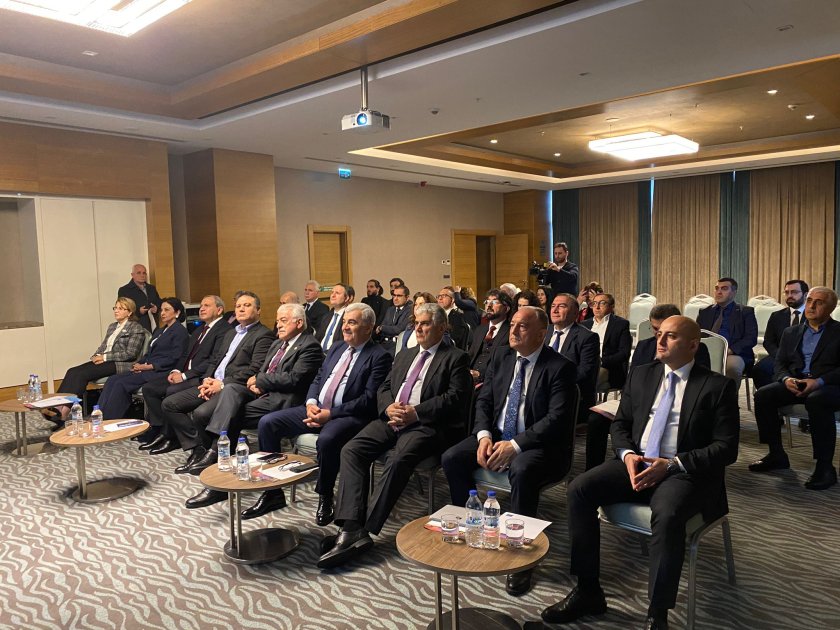 bdu_eduaz's tweet photo. 📌 BDU rektoru İstanbulda Azərbaycanlı Elm Adamları Dərnəyinin ilk ümumi iclasında iştirak edir
🔗 Ətraflı: https://t.co/feU6Rv599g
#BDU105 #BDU #Türkiyə #ABİD #TADEF #BakuStateUniversity #BakıDövlətUniversiteti #Elm #Təhsil #Tələbə #Education #Baku #Azerbaijan https://t.co/0Fqg3QK3J1