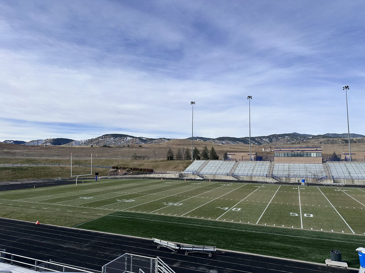 SportsTurfSun's tweet photo. Week 13- Two playoff games today, our 29th and 30th on the year! Losing color this time of year, especially after having to plow, but hanging in there. #BestOffice #FieldExperts #NoByeWeeks @ChristiClay23 https://t.co/XvhO4is1rD