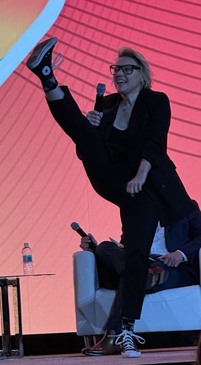 Wishing Boot / HAPPY KATE YEAR 🎉 tweet media