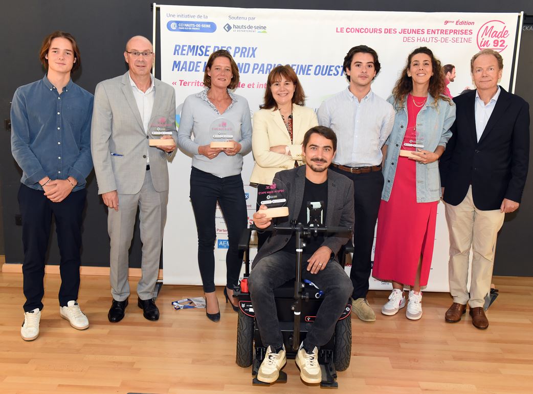 Ville_BoulogneB's tweet photo. #ENTREPRISES 🥇Concours Made in 92 : 3 jeunes entreprises boulonnaises distinguées 🤩
Pour cette édition, les startups boulonnaises #ThePhone, #GusNgo et #MaisonSovage, ont été distinguées lors de la demi-finale, le 19 septembre.
A lire ici 👉 https://t.co/17pTr9CZ8r
@BIJBB https://t.co/K4b5yz5vnY