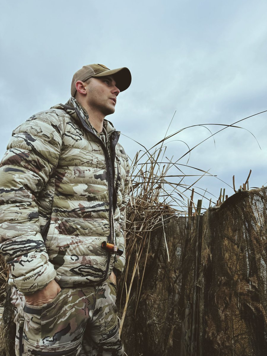 Jacebritton's tweet photo. Late season #duckhunt #NewYork https://t.co/VhEmdtele8