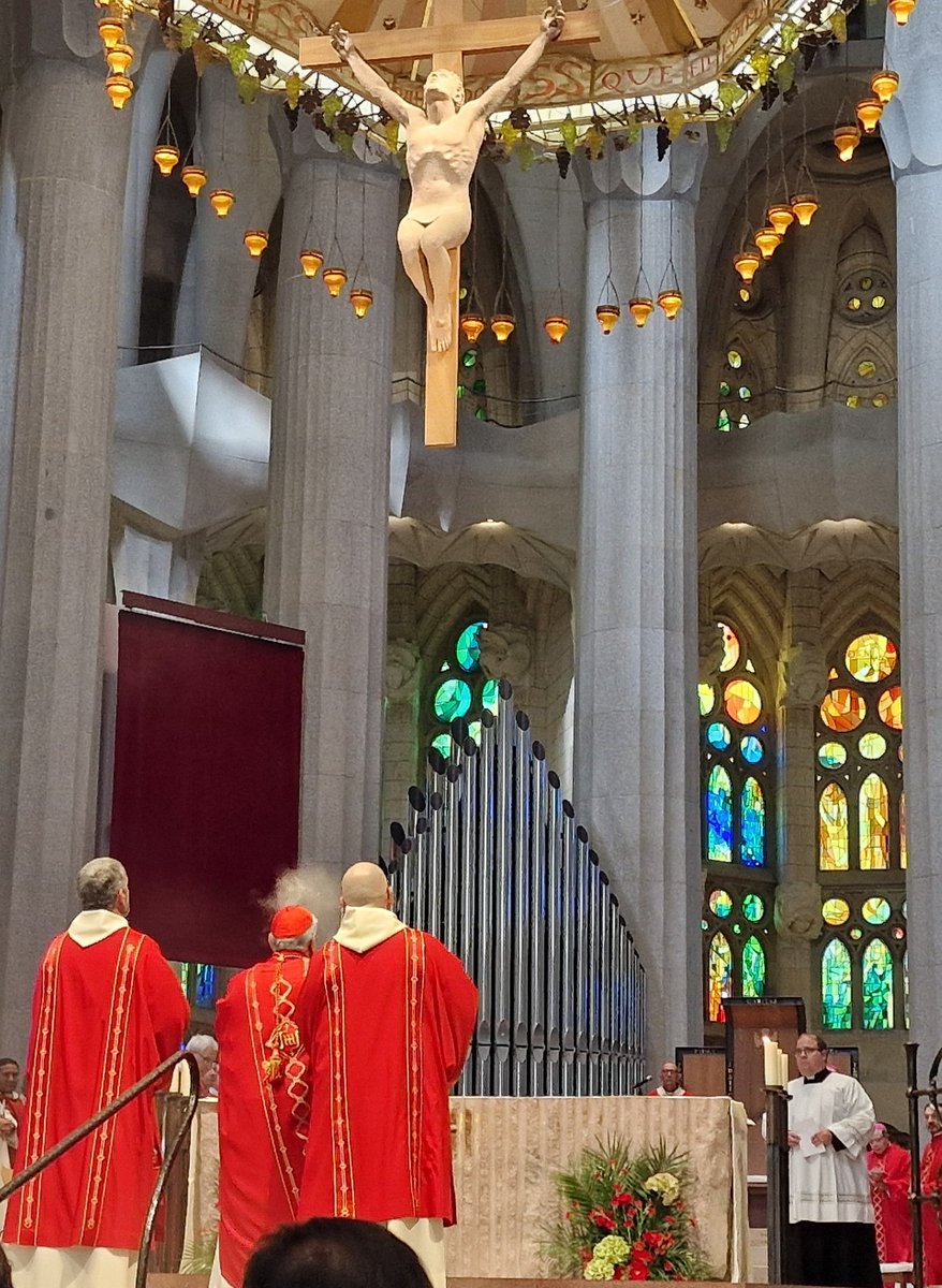 LibertoMSO's tweet photo. Festividad de Cristo Rey.
La Iglesia ha beatificado en Barcelona a dos mártires de la persecución producida de la mano del President Lluis Companys, los beatos Gaitá Clauselles y a Antoni Tort.
¡¡¡Que la sangre de su martirio traiga nuevos cristianos!!!
!!!Su valor un ejemplo!!! https://t.co/z1PCv1im6y
