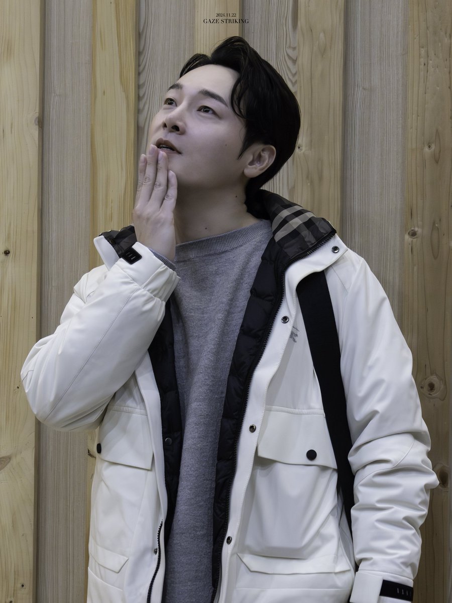 241123 뮤지컬 스윙데이즈 퇴근길

#이창용 배우님