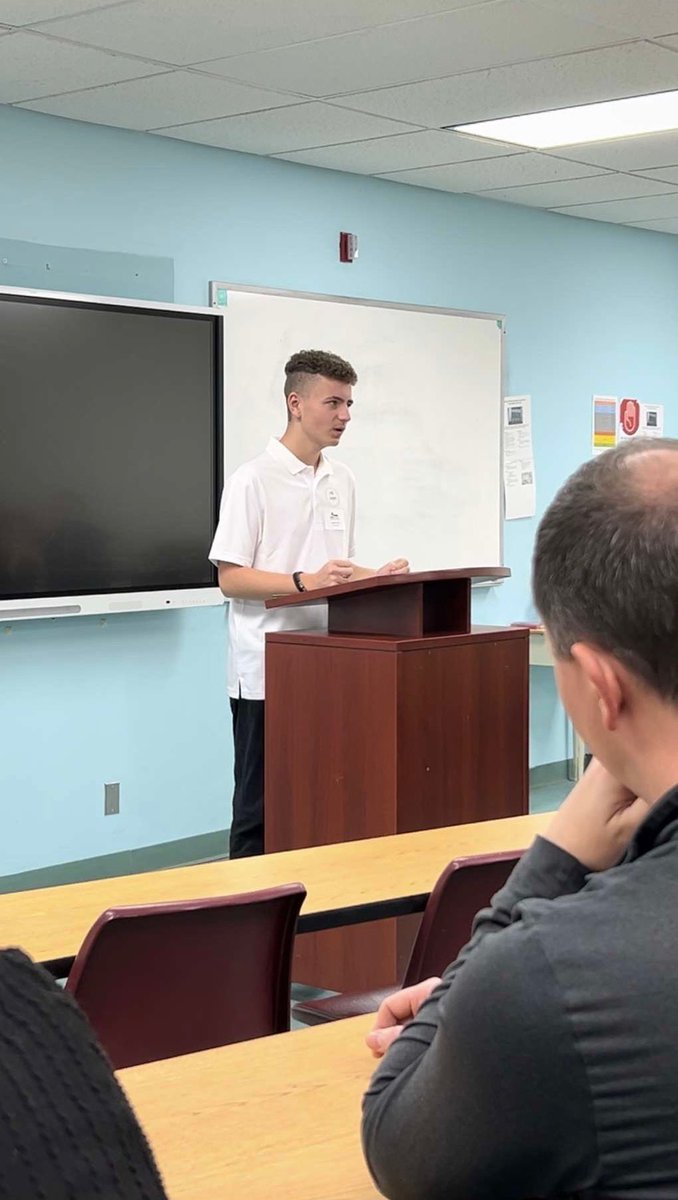 Holy Redeemer Elementary tweet media