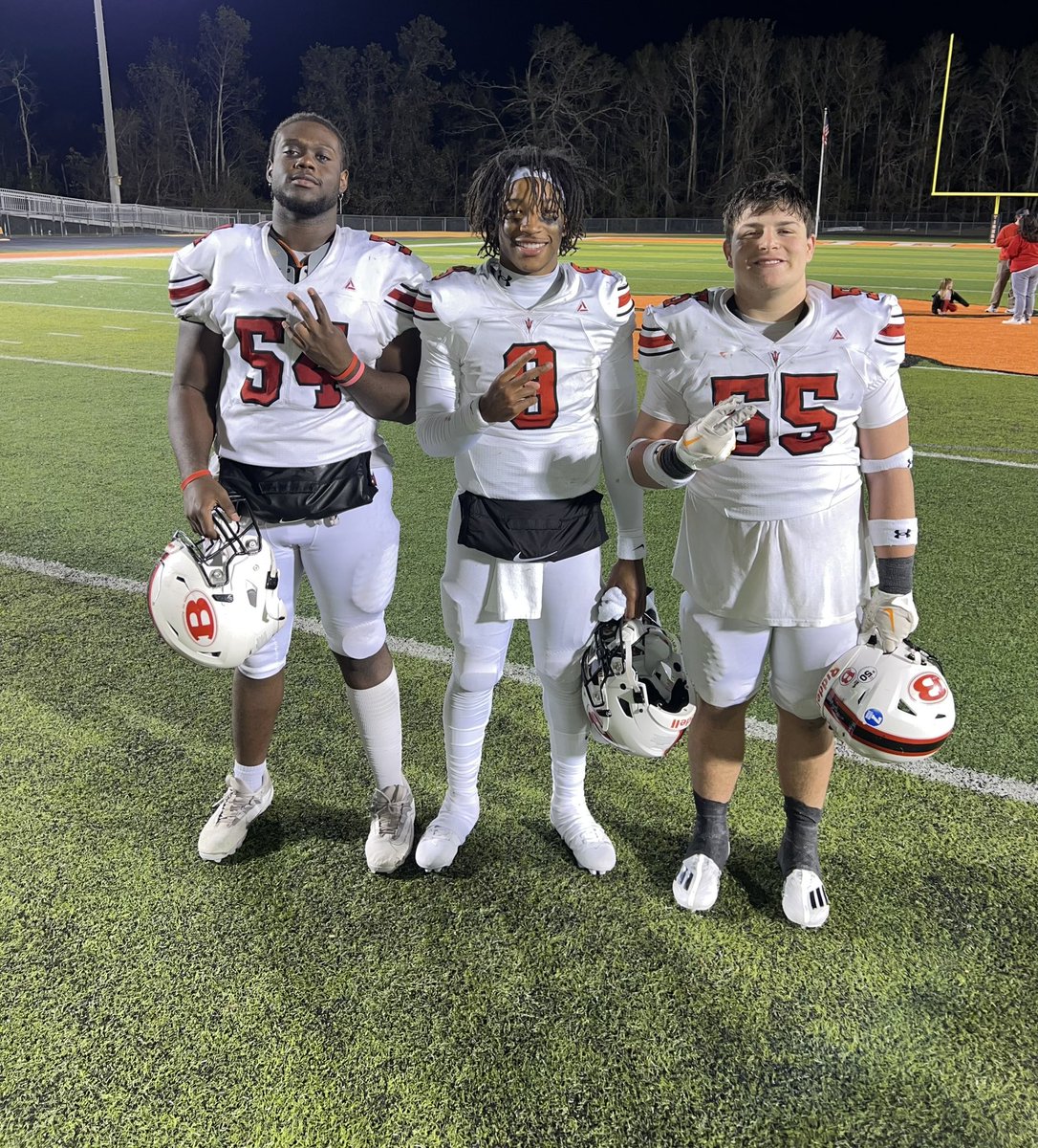 MaxellCharles's tweet image. Round 2 win✅ Bowdon 42 Metter 14
Round 3 loading! Back 2 work Monday!
Love this game, my OL, my team, my coaches and Red Kingdom!
#senioryear #leavenodoubt #onegameatatime #QB1 #Glory2God @bowdonrecruits @CoachFendley75 @Coach_Yarb @CoachMorgan63 @RecruitGeorgia @rvfc10