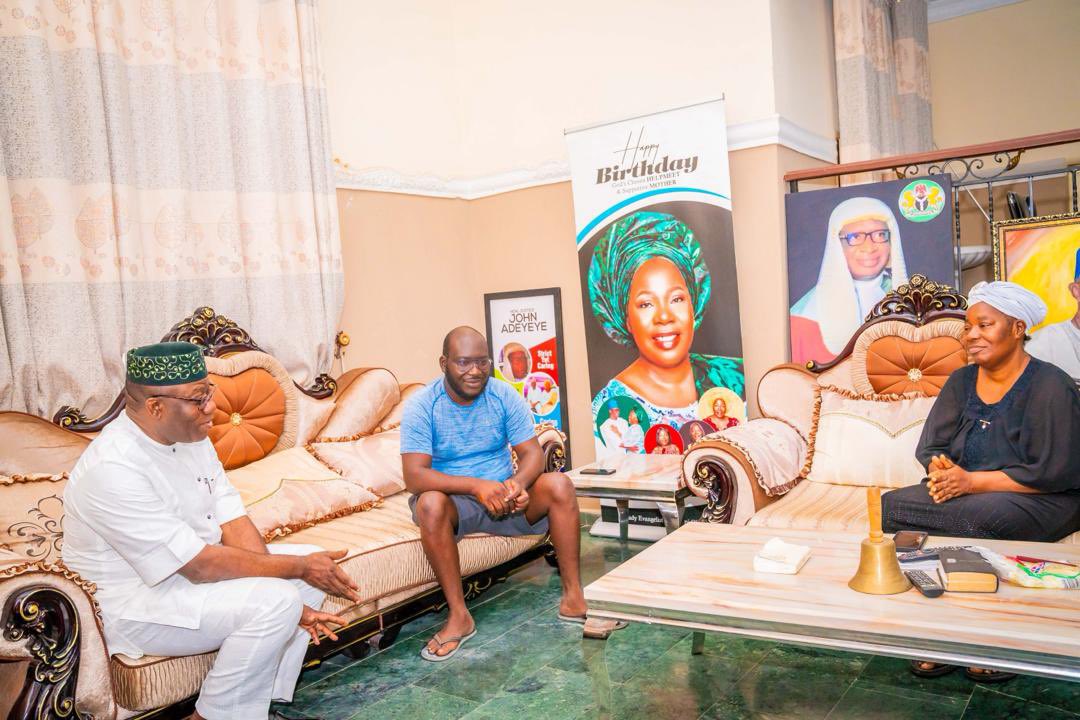 kfayemi's tweet photo. I paid a condolence visit to the family of our late Chief Judge, Honourable Justice John Oyewole Adeyeye, to mourn his passing and honour his remarkable legacy. Justice Adeyeye was more than a legal luminary; he was a soldier of justice, a defender of the defenseless, and a devoted servant of Ekiti State.

From our days at the University of Lagos to his distinguished career as a Judge and later as the Chief Judge of Ekiti State, he exemplified integrity, courage, and a relentless commitment to the rule of law. His contributions to the development of our state and the pursuit of justice will never be forgotten.

May the Almighty grant his family and loved ones the strength to bear this great loss. May his soul continue to rest in the bosom of the Lord.