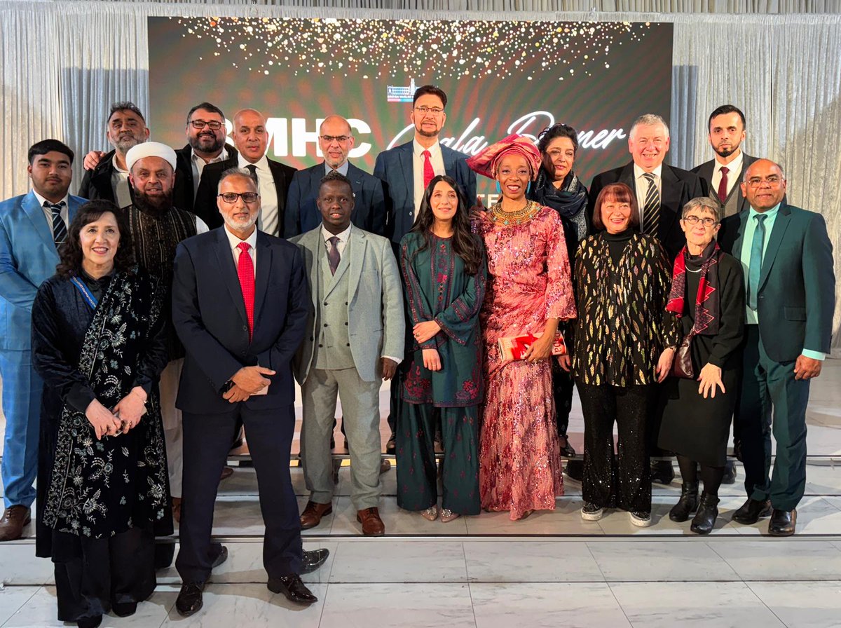 LabourArdwick's tweet photo. Attended the British Muslim Heritage Centre Gala in Manchester – a true gem! 🌟 Proud of the incredible work they do year-round and great to reconnect with colleagues. 🙌 #BMHC # 
@AfzalKhanMCR @McrLabour @bevcraig @thebmhc https://t.co/ki7KAUID1e