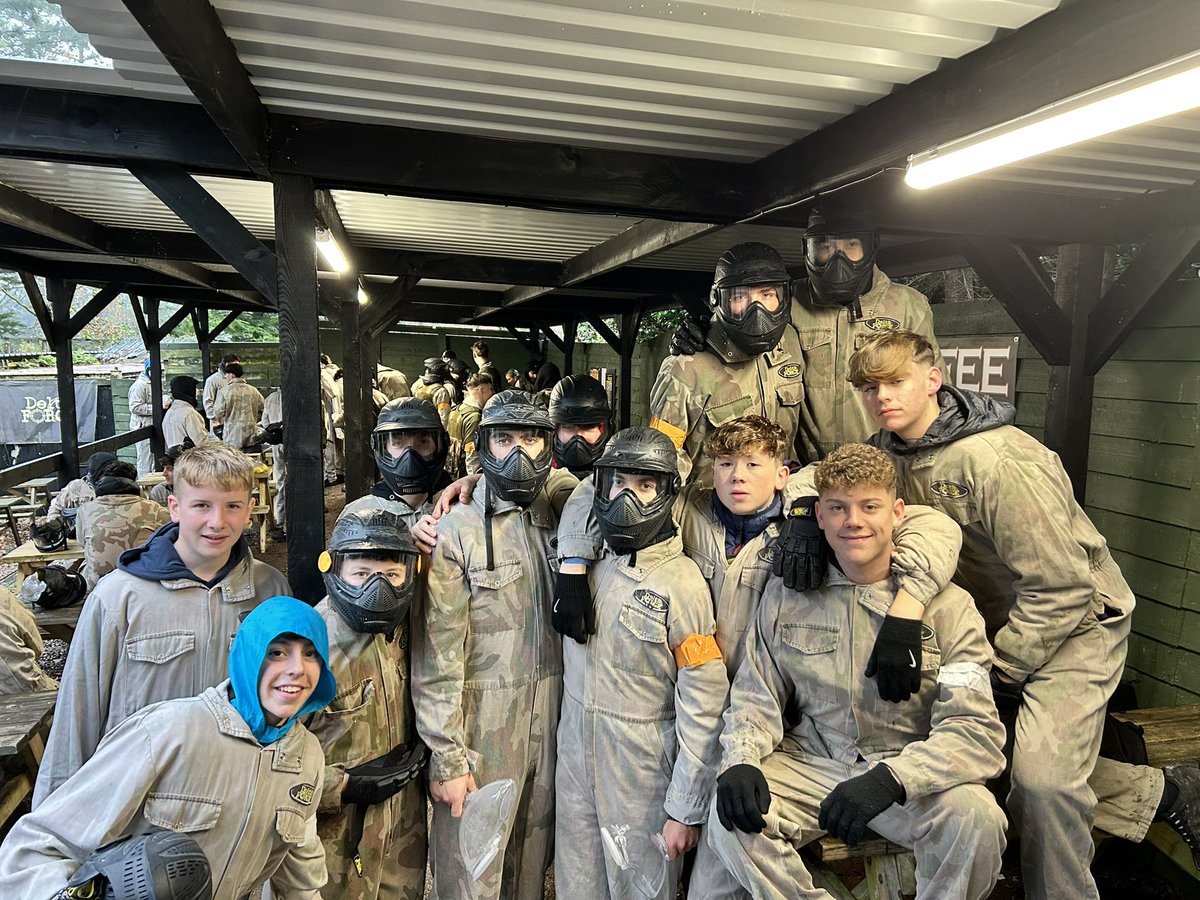 EVFCVilla's tweet photo. No game for the lads this weekend so enjoyed a bit of team bonding #utv #evfcjnrs https://t.co/STq2KbQIYw