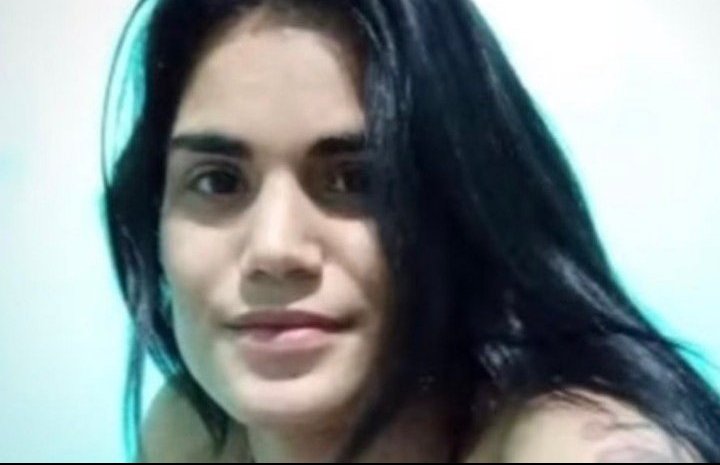 Libertad12021's tweet photo. ���🇺🇨🇺 Mayelin Rodríguez, tiene 21 años y fue condenada a 15 años de cárcel por grabar una manifestación en #Nuevitas y publicarla en las redes. Vamos a darle visibilidad. Dejarla sola sería un crimen. 
#LibertadParaLosPresosPolticos #AbajoLaDictadura 
#HastaQueSeanLibres 
#Cuba https://t.co/eIKNCIKHNj