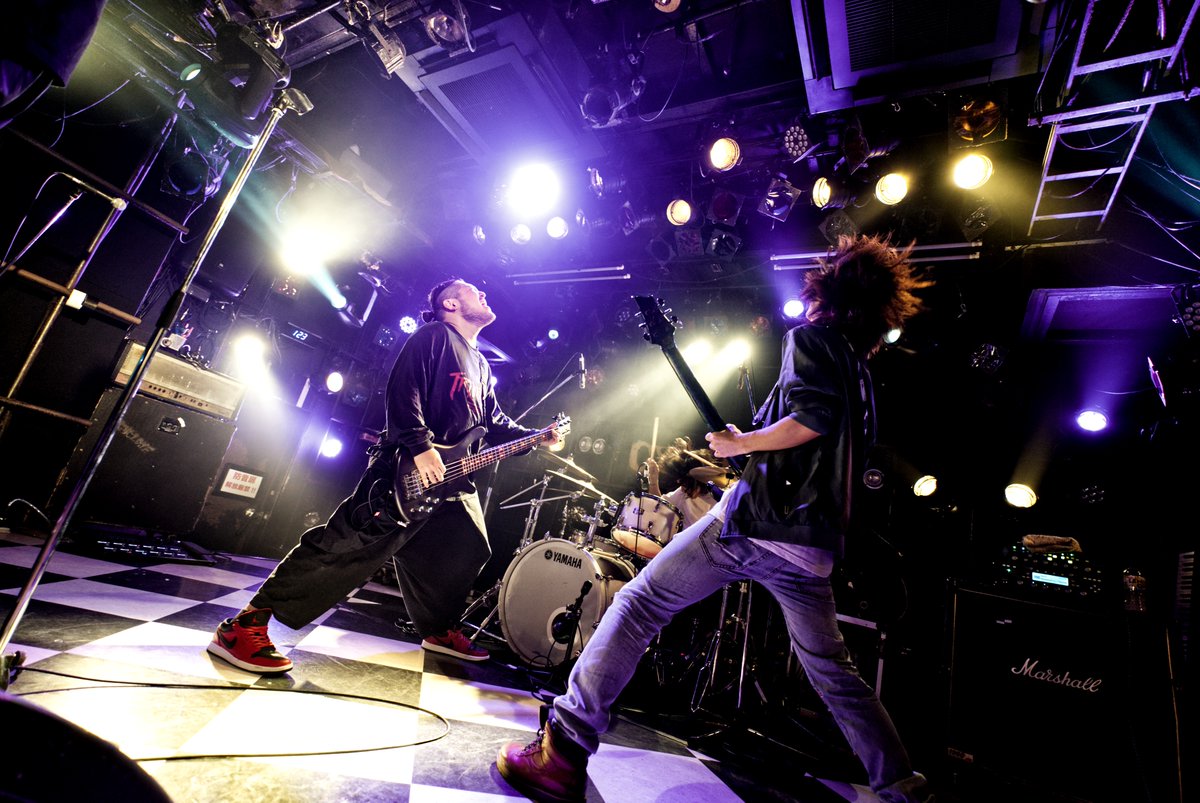 No13_Japan's tweet photo. 11/22 渋谷CYCLONE

4th Mini Album『COMICS』Release Party

セットリスト
1.Runner
2.Prometheus
3.Ascension
4.Jellyfish
5.Devil's Way
6.Endless Summer
Ec.TABASCO

ありがとうございました！！

Photo by（@tussy_imi） https://t.co/XNOyxmjA3S