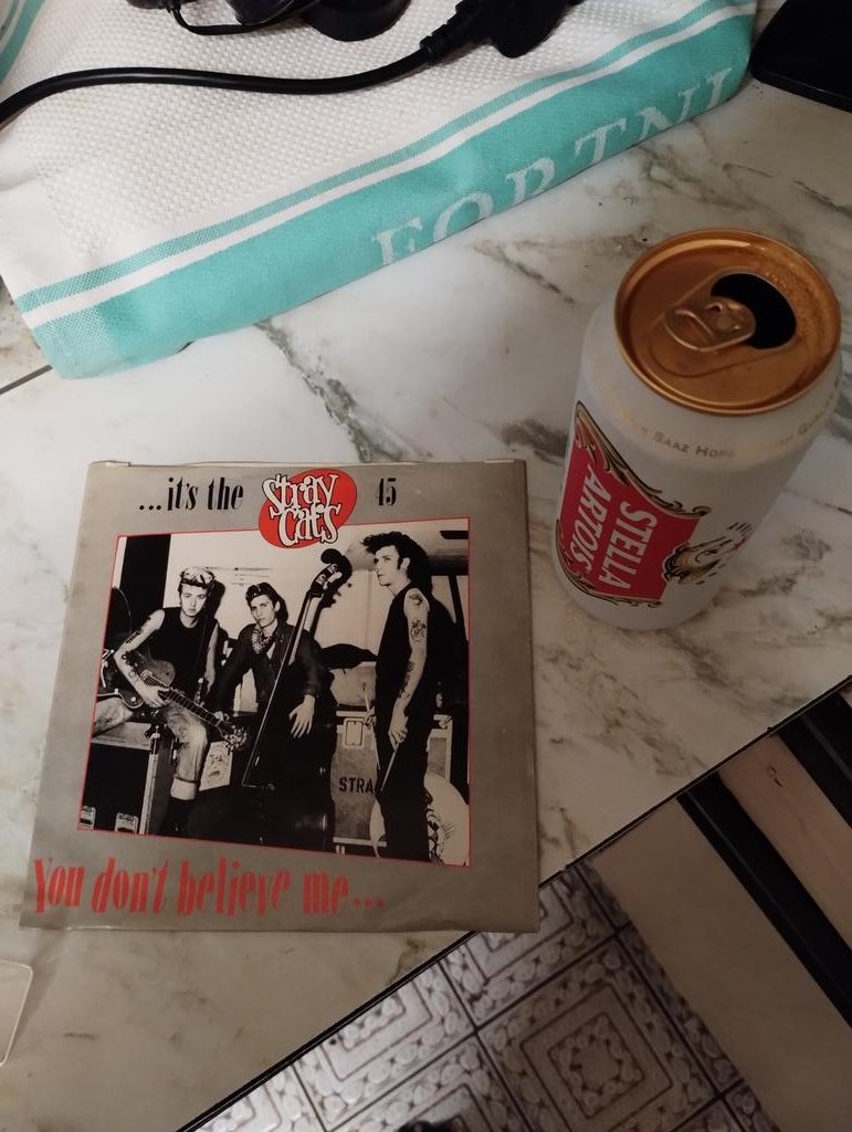 andrewgarwood1's tweet image. Tonight&apos;s entertainment begins with...