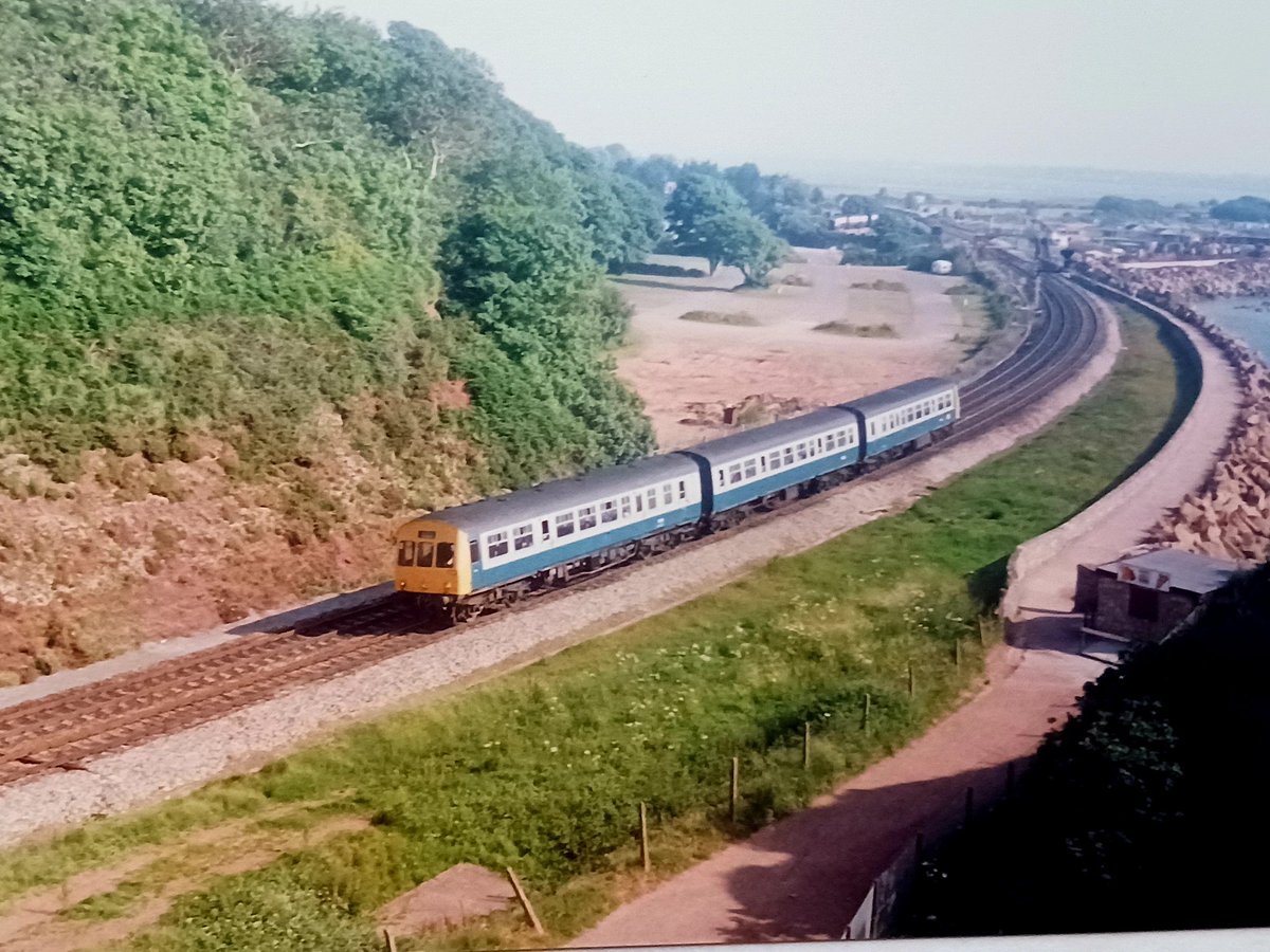 Invermuir's tweet photo. Pub crawls along the South Devon coast were always improved when a met cam ferried you around. #tmrguk #metcam #class101. https://t.co/KeZxZ3CTbx