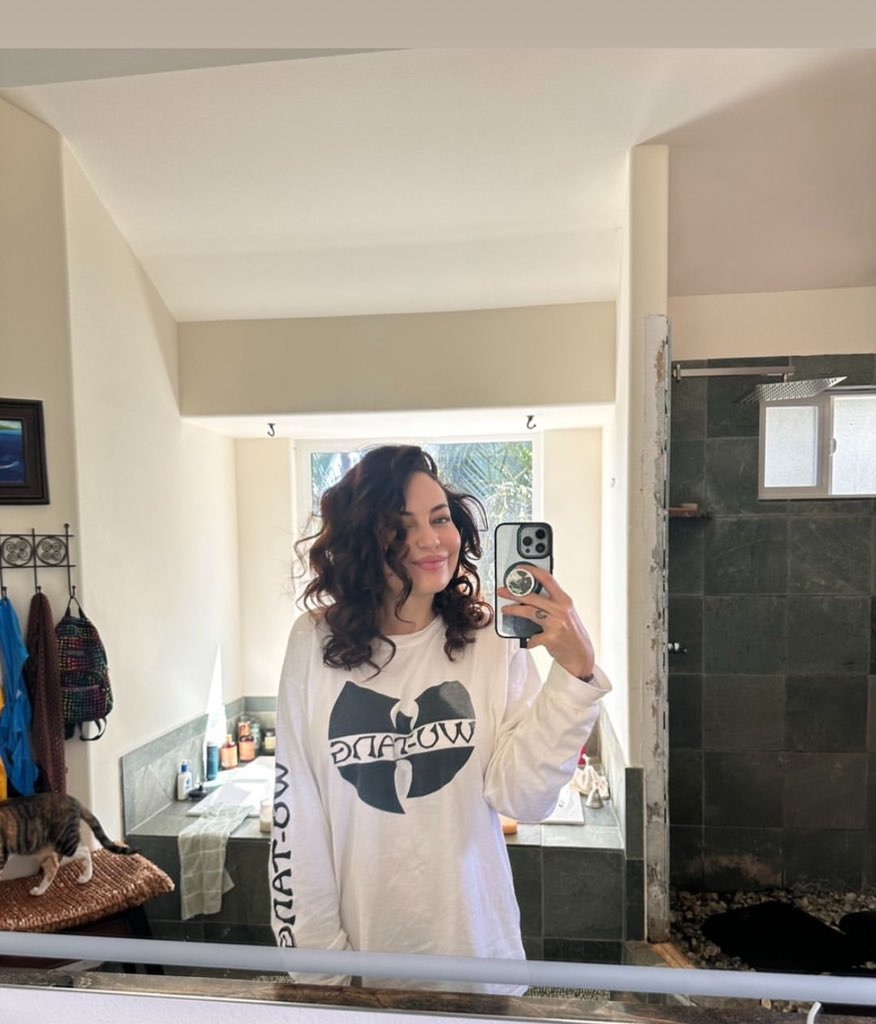 MaryErika17's tweet photo. Happy weekend ❤️❤️❤️💋 https://t.co/sGlrqzwhaQ