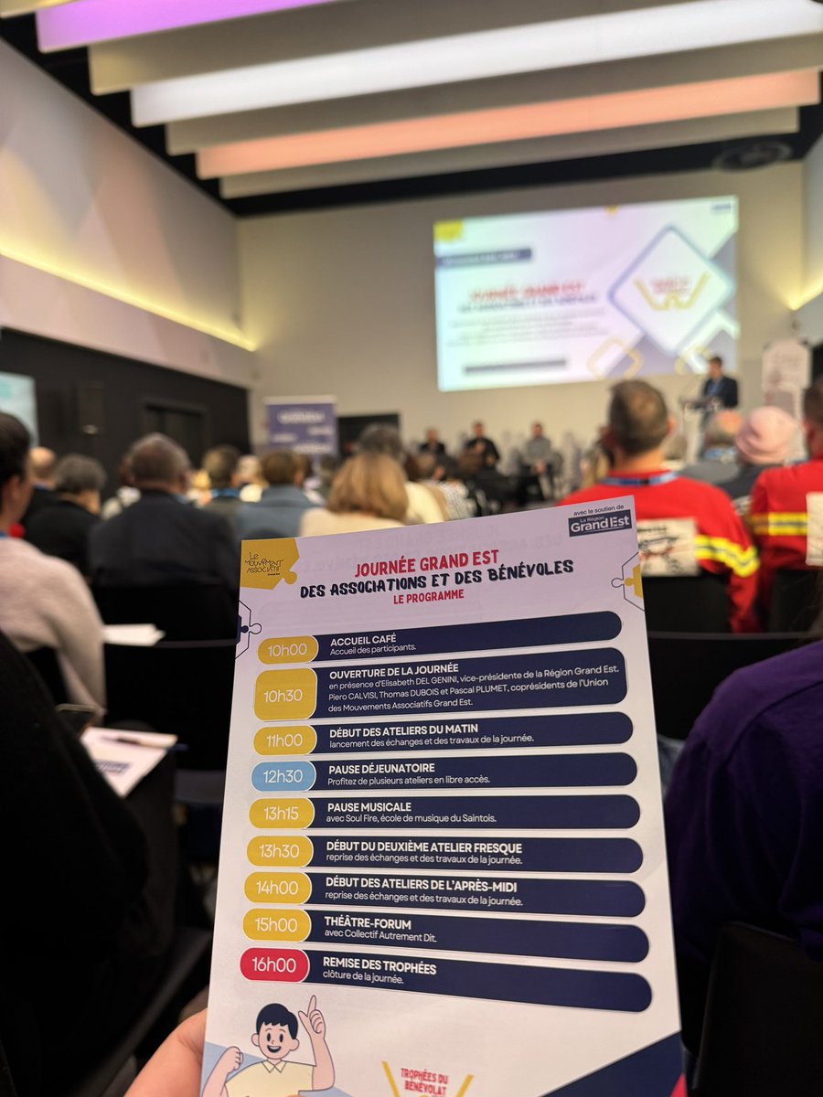 AndreNersier's tweet photo. Aujourd’hui, j’ai représenté l’association « @ADAGrandEst » à la Journée #GrandEst des associations et bénévoles, organisée par @regiongrandest et @lemouvementasso Grand Est.
Bravo pour l’organisation et les ateliers formateurs ! Merci pour l'invitation👏
#Bénévolat #Engagement https://t.co/gpQoBWFMeE