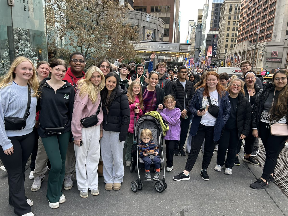 NoviChoir's tweet photo. We made it to NYC! #novipride https://t.co/gI7D0nXlpg