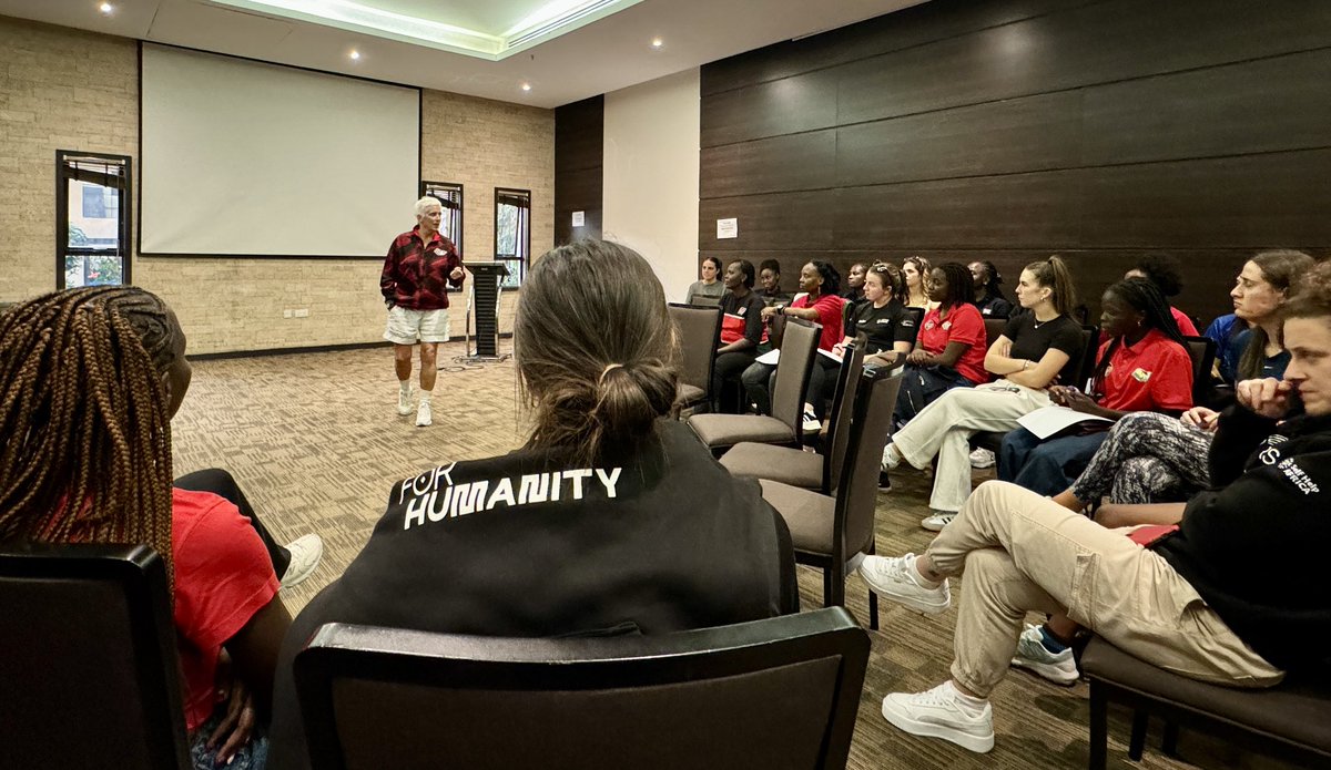#PlantThePlanetGames2024 kick off in Nairobi with a dialogue on equality &amp; inclusion in sport between the visiting GAA players, Kenya’s U-21 women’s national hockey team &amp; the Blazers Hockey Club. An inspiring start to what will be an eventful week of sport &amp; exchange! 🇰🇪 🤝 🇮🇪