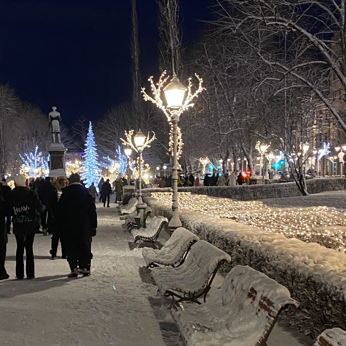 mattiselkala's tweet image. Kun Helsinki on hetkisen kaunis, pitää mennä kuvaamaan.