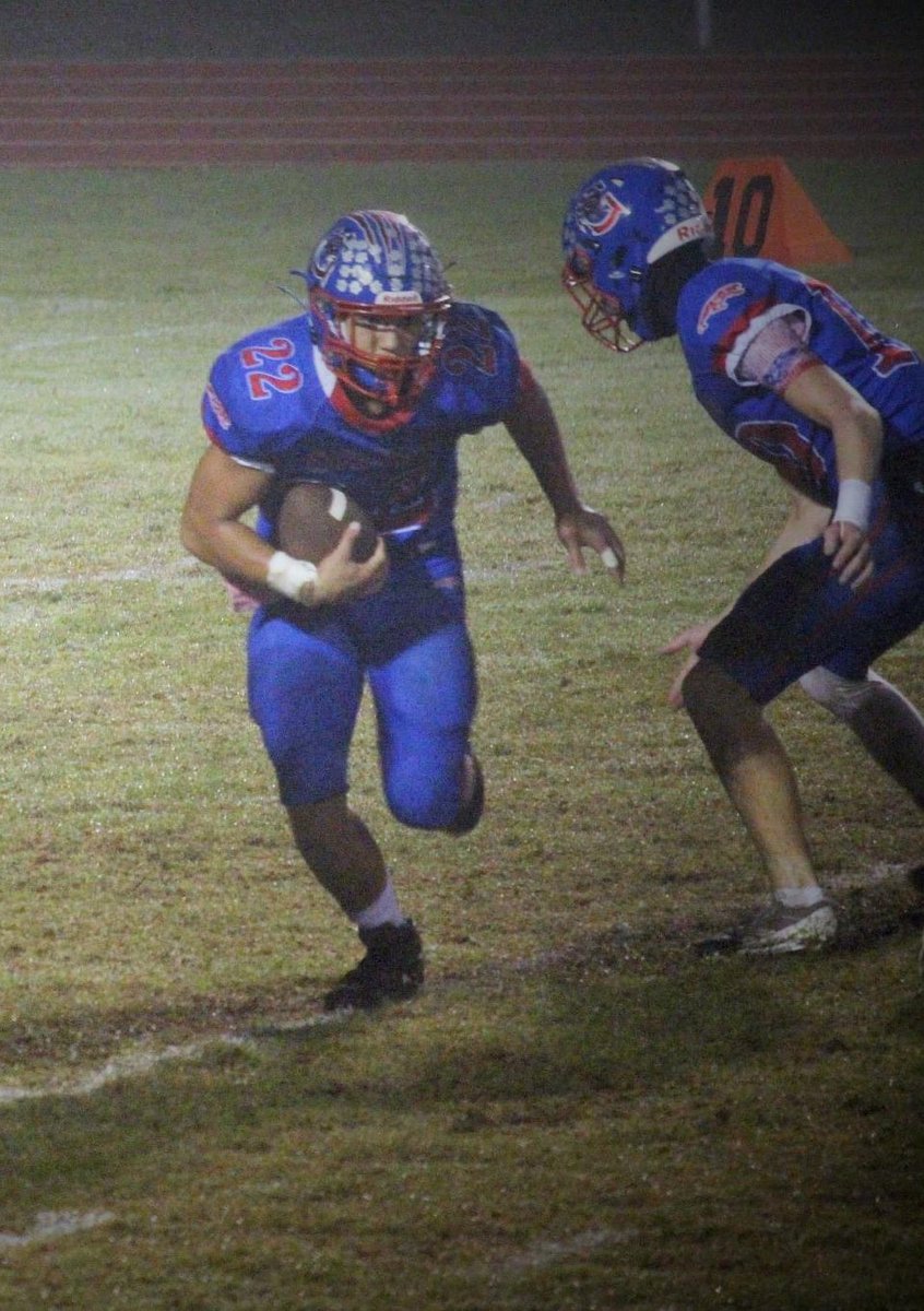 MccoyPele's tweet photo. Last Game of the season. ♥️ it’s been amazing to watch our youngest son transform his attitude, outlook &amp; physical abilities in just high school years to pursue his goals. Keep the faith &amp; never give up. @JoshuaPele22 https://t.co/yVE4dvmQFf