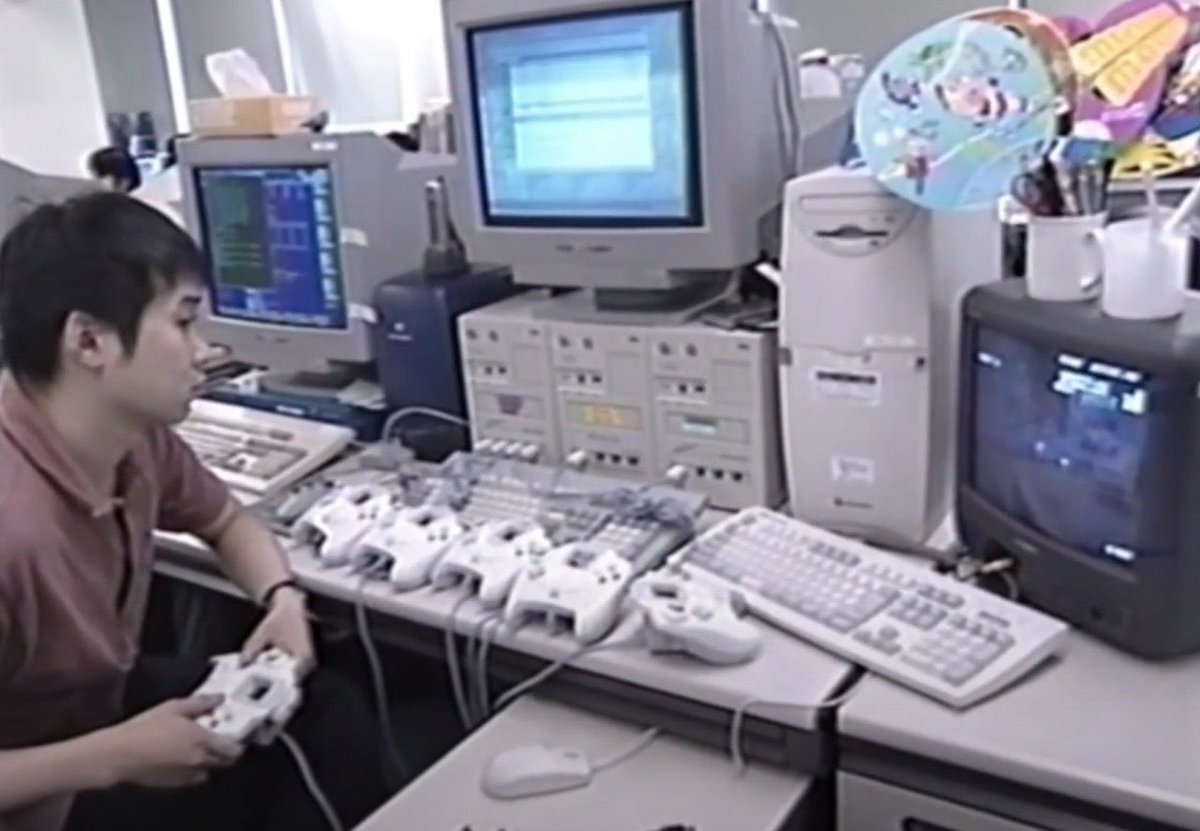 DerekPascarella's tweet photo. This AM2 developer working on Shenmue in 1999 is my spirit animal. https://t.co/IrT7hDG9Ls