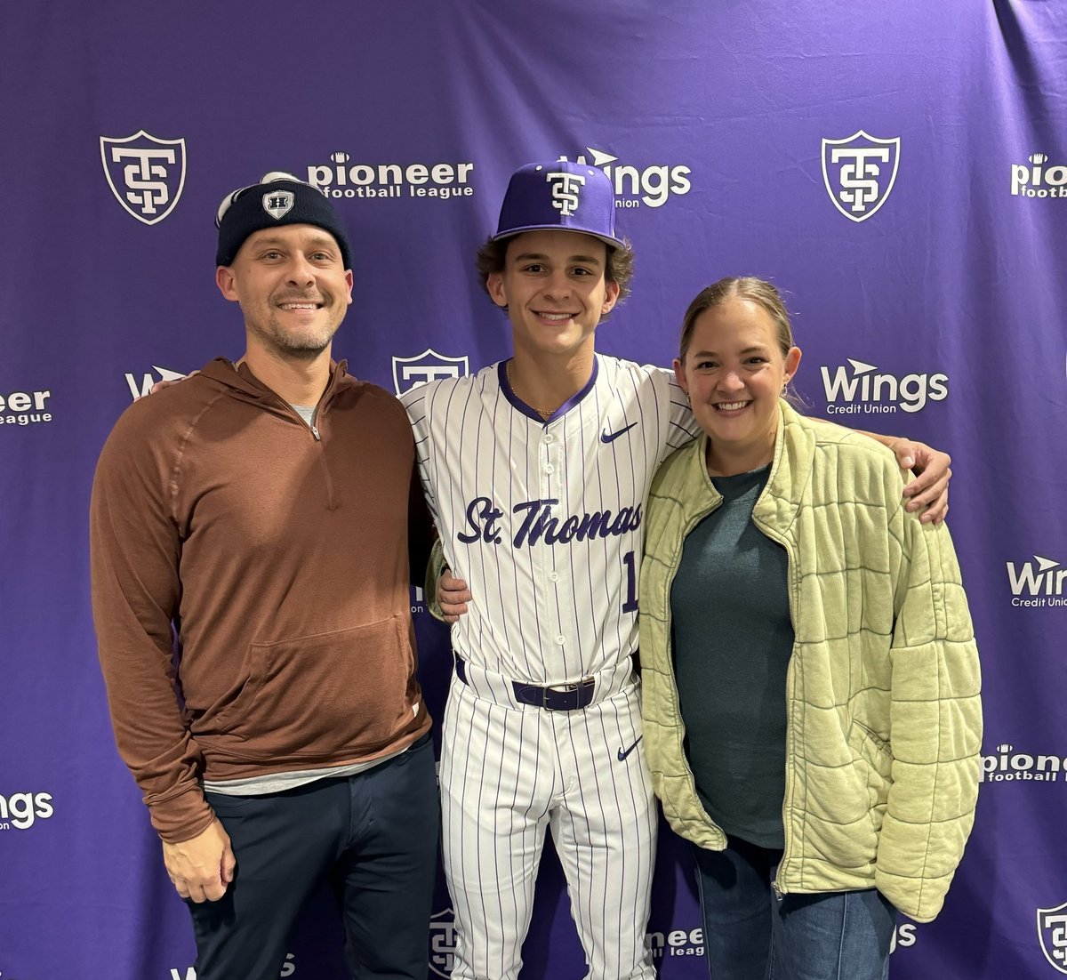 Sam Abrahamson tweet media