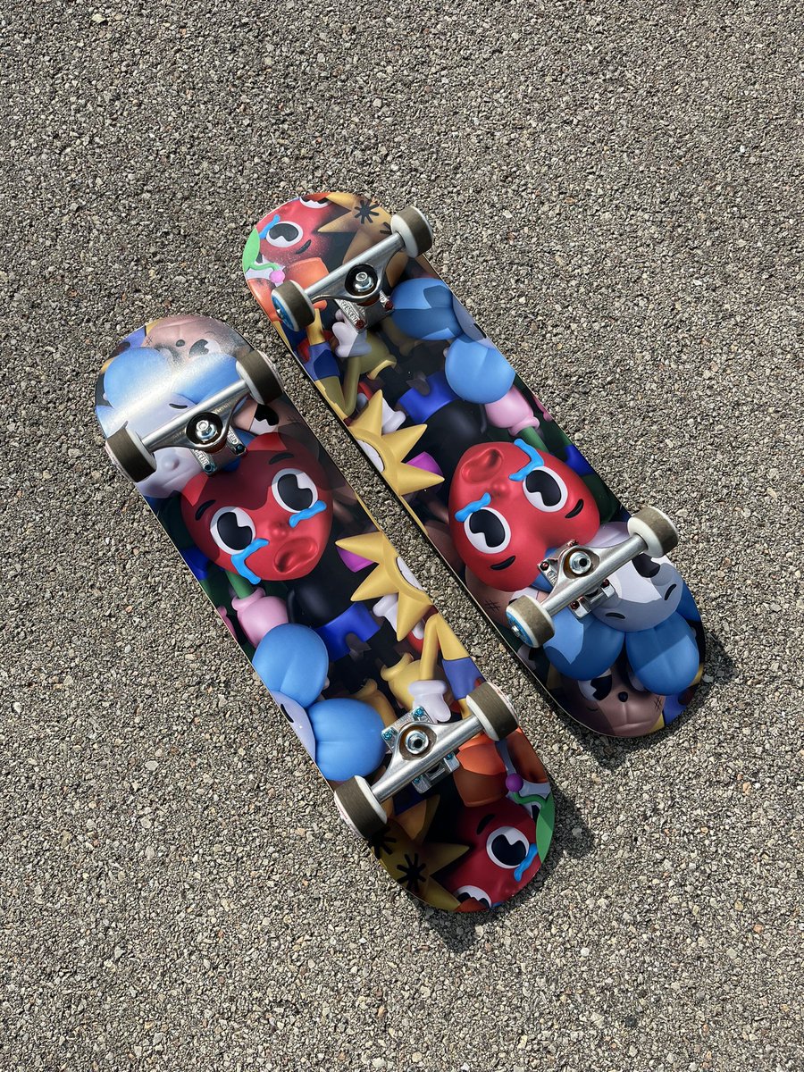 toonies_art's tweet photo. limited stock remain! 🛹

the Toonies Skate Deck is live now
shipping immediately, worldwide 

Solana Pay integrated 🤝 https://t.co/bIGDnEY4dQ