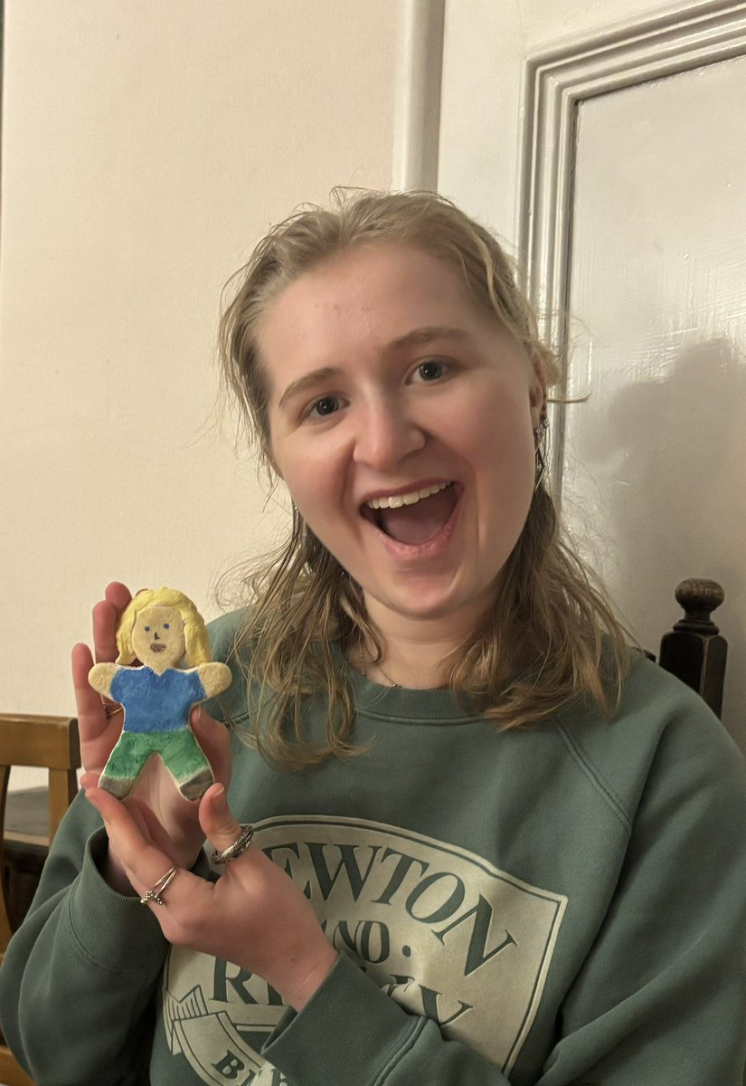 _GemK_'s tweet image. Gothic doubles &lt; Cath’s salt dough portraits
@naiwallace @ilovemrdarcy354