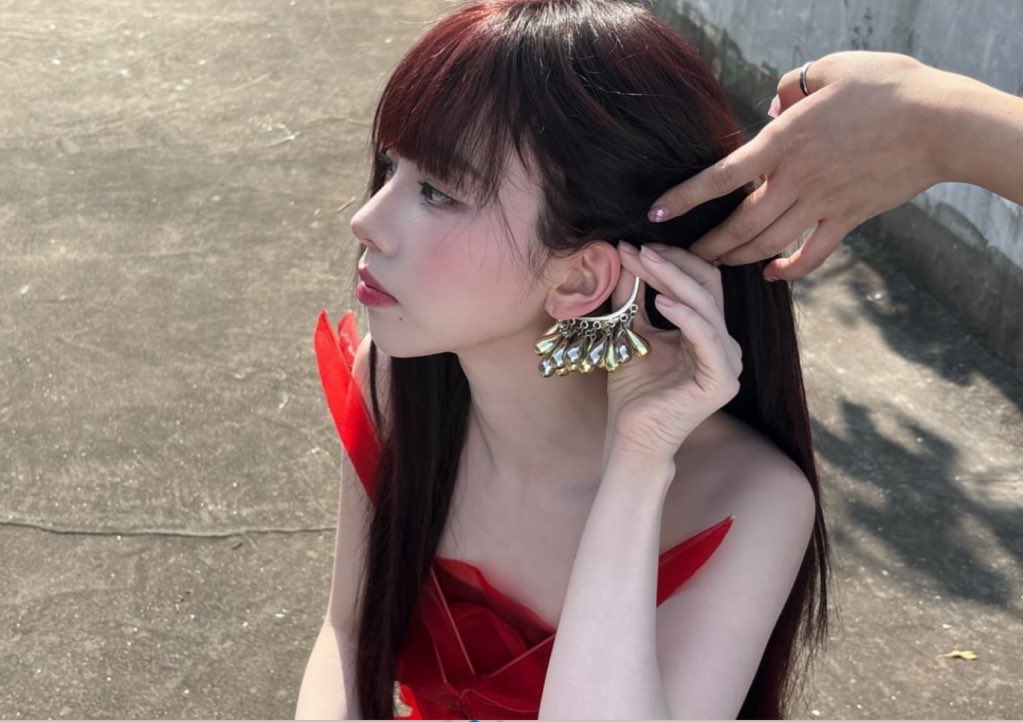 ㅤ
️

                  solace          キ        ﹒
                  ⏱   9:44   [11.23.24]  —  loved my looks, do you???.

️

️