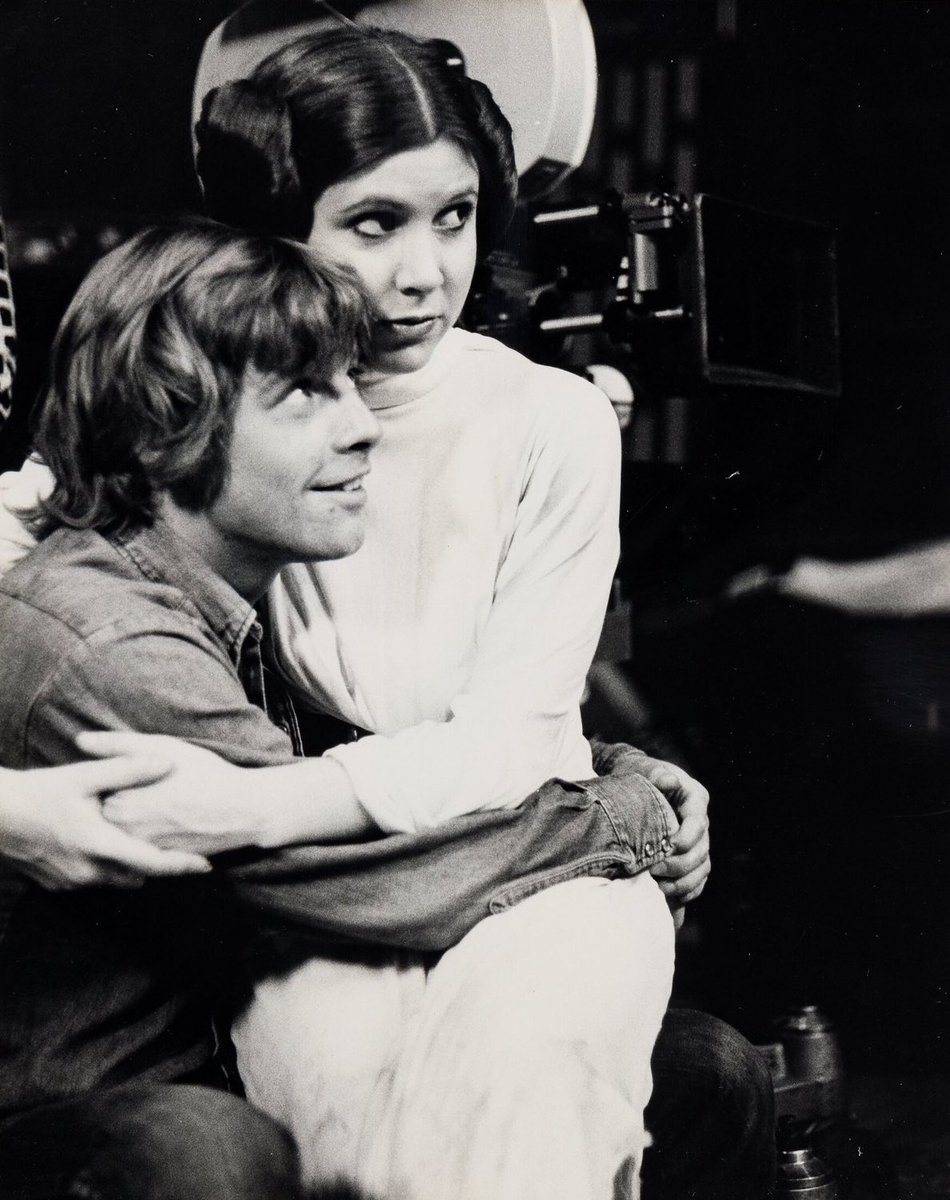 carrie fisher &amp; mark hamill on the star wars set (1976) 🤍