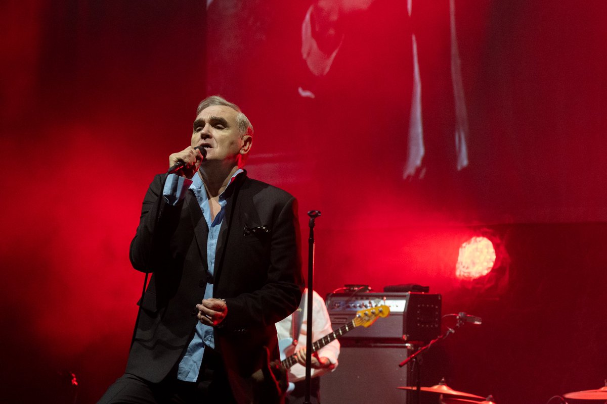 heathercat222's tweet photo. A phenomenal evening in Indianapolis last night. Morrissey and the band were on fire 🔥 🔥🔥 #morrisseytour2024 

📷 Photos by my hubby https://t.co/eEtMnxYuKe