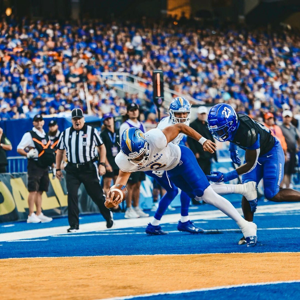 Expo Recruits tweet media