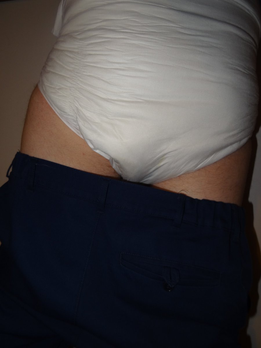 inconliving's tweet photo. So impressed with these Drylife Ultima Slips. Worn all day and kept their shape and they are cloth backed! They do swell but are also super absorbant. Does anyone have any idea if they are a copy of another brand? #incontinence #incontinent #bedwetting #drylife #nhs #tena https://t.co/Vsy3iae7dG