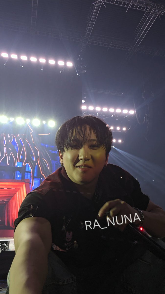 RA_NUNA's tweet photo. Stills from the vid. So handsome Changbin

#dominATE_BULACAN #straykids #skz https://t.co/liHwKoO1BA
