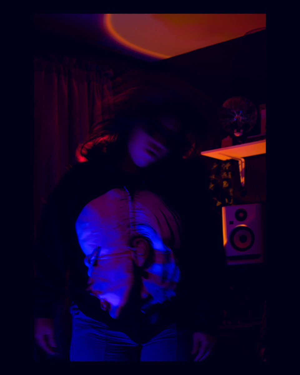M93NA_'s tweet photo. 💻🖤 #photograghy #photoshop #lightroom #studio #gaga #m93na #music https://t.co/aOyr9GvWFw