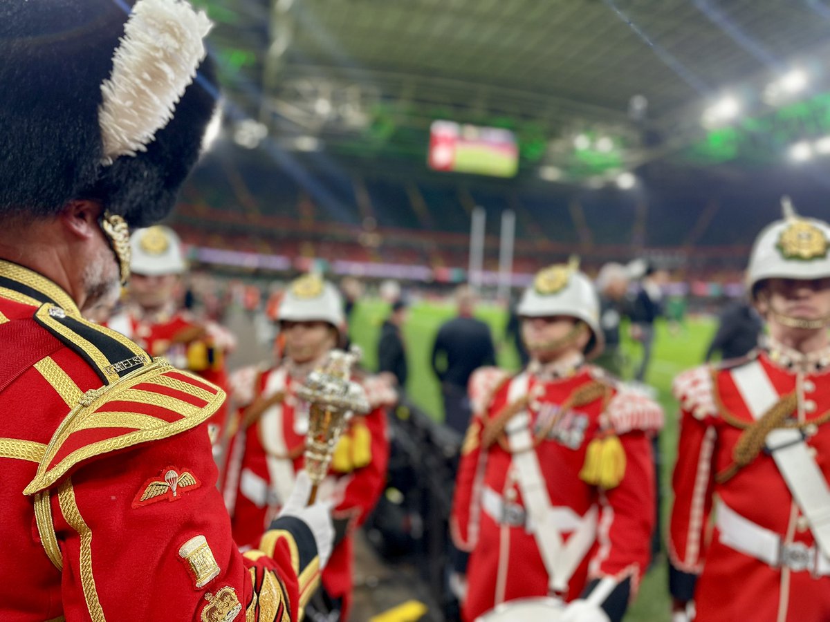 CSgt (Drum Major) Baston briefs the Corps of Drums of <a href="/TheRoyalWelsh/">The Royal Welsh</a> before they march on to the <a href="/principalitysta/">Principality Stadium</a> pitch for <a href="/WelshRugbyUnion/">Welsh Rugby Union 🏴󠁧󠁢󠁷󠁬󠁳󠁿</a> vs <a href="/Springboks/">Springboks</a>

<a href="/ArmyInWales/">British Army in Wales</a>