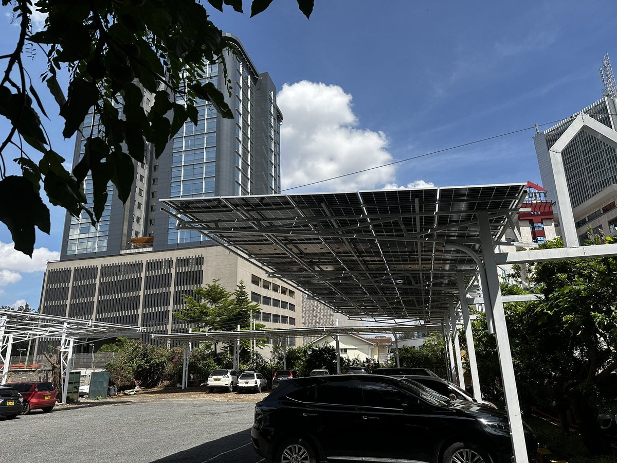 MativoMJohn's tweet image. Visited Bonds Restaurant in Upper Hill and was impressed that they are turning all their parking covers to solar panels. 

Domestic distribution generation is growing.
#SolarGeneration