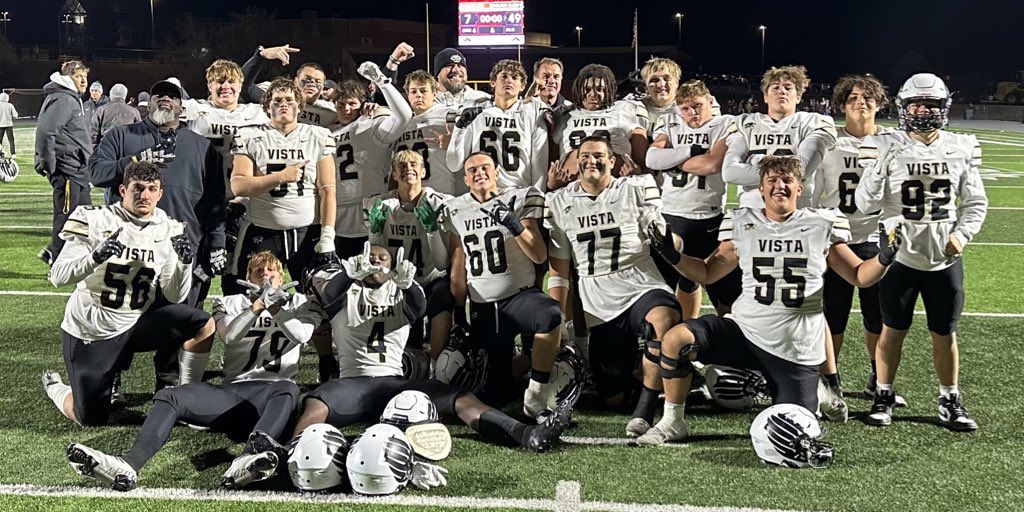 SixZeroAcademy's tweet photo. Proud of @VistaGridiron. Proud to part of the family. @NickM6013 learned so much from an amazing HC, Staff & so many great teammates! The older guys, the SRs really impressed the hell out of me. Proud of you all. @JHEATH_77 @CarterSmash0 @austynqb13 @GraysonJBurch @Sean_Conway40 @FabianAbagulum @AidenVincent23 @Austin_Scheich @BlakeAnd3rson55 @Elam_Parises20 @pbell850 #DungeonFamily #WarTime
