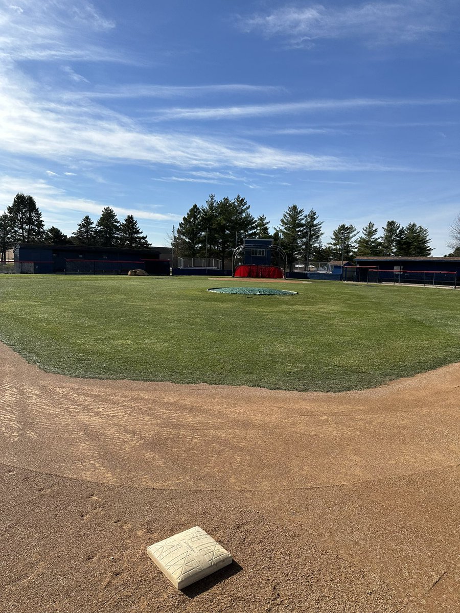 Big thanks to <a href="/TimBerts4/">Tim Roberts</a> for helping us get our field right!  #seeyousoonsweetie