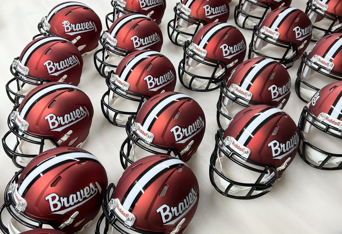 97_sports's tweet image. Thanks to @LEBravesFB for letting us do these 🔥🔥 mini helmets again this year. Some of the best looking lids out there! @andywal96839083 #minihelmets #helmetdecals