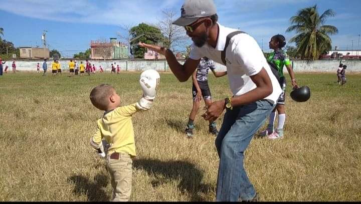 El Estadio Cerro Pelado, del municipio Jovellanos, recibió las actividades centrales por el Día de la Cultura Física y el Deporte en Matanzas, una jornada que tuvo repercusión en todos los territorios de la provincia.
giron.cu/2024/11/23/ale…
 #Matanzas #MatancerosEnVictoria