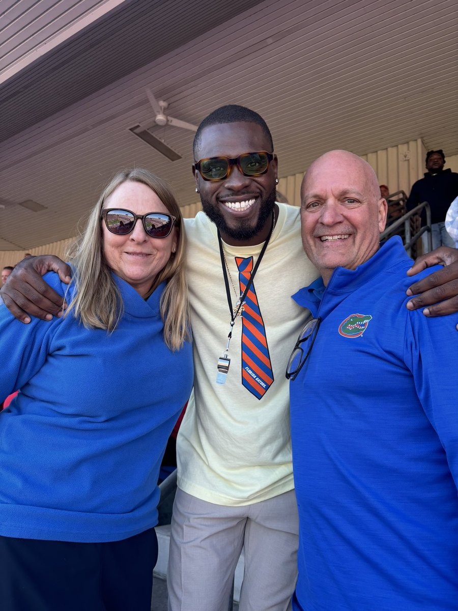 Patricia Mergo (@mergopatmd) on Twitter photo Go Gators! 🐊 with <a href="/sodecker/">Steve Decker 🐊</a> in the Swamp! <a href="/LilMade21/">Major Wright</a> with an awesome Mr 2 Bits today!! 🐊 🧡💙🧡 Go Gators! 🐊 with <a href="/sodecker/">Steve Decker 🐊</a> in the Swamp! <a href="/LilMade21/">Major Wright</a> with an awesome Mr 2 Bits today!! 🐊 🧡💙🧡