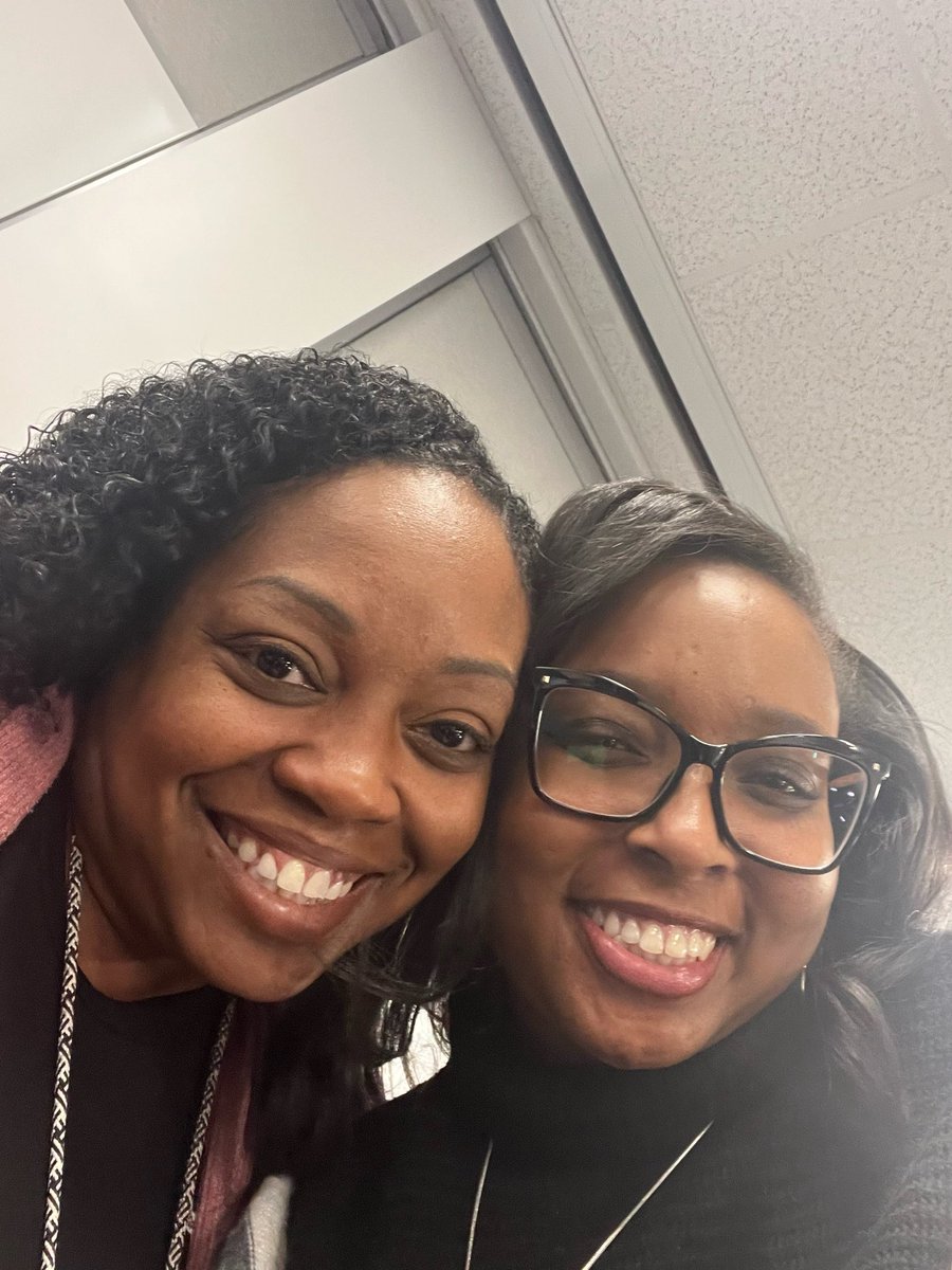 M_McKinley30's tweet image. I got see my line sister @Jenn_McKinnon at our Principal’s meeting this week #Fall05 #NP 💕💚