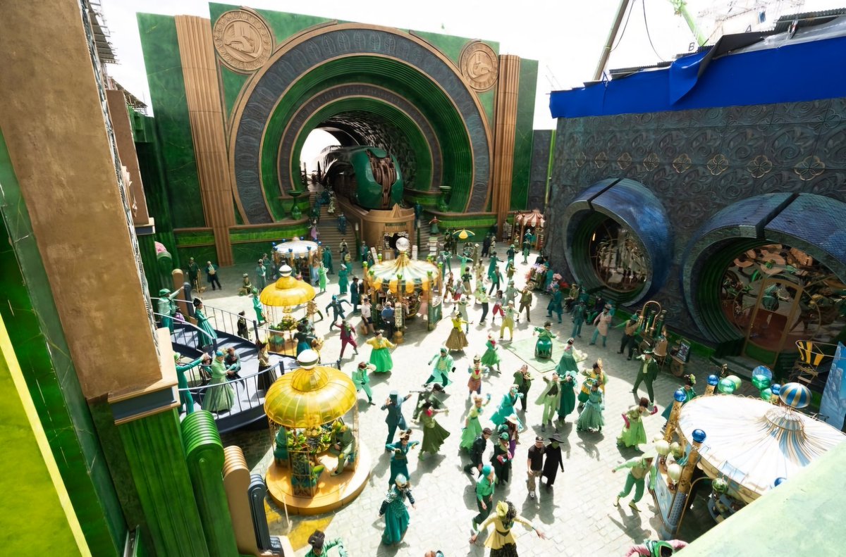 Elizabeth Bright tweet media