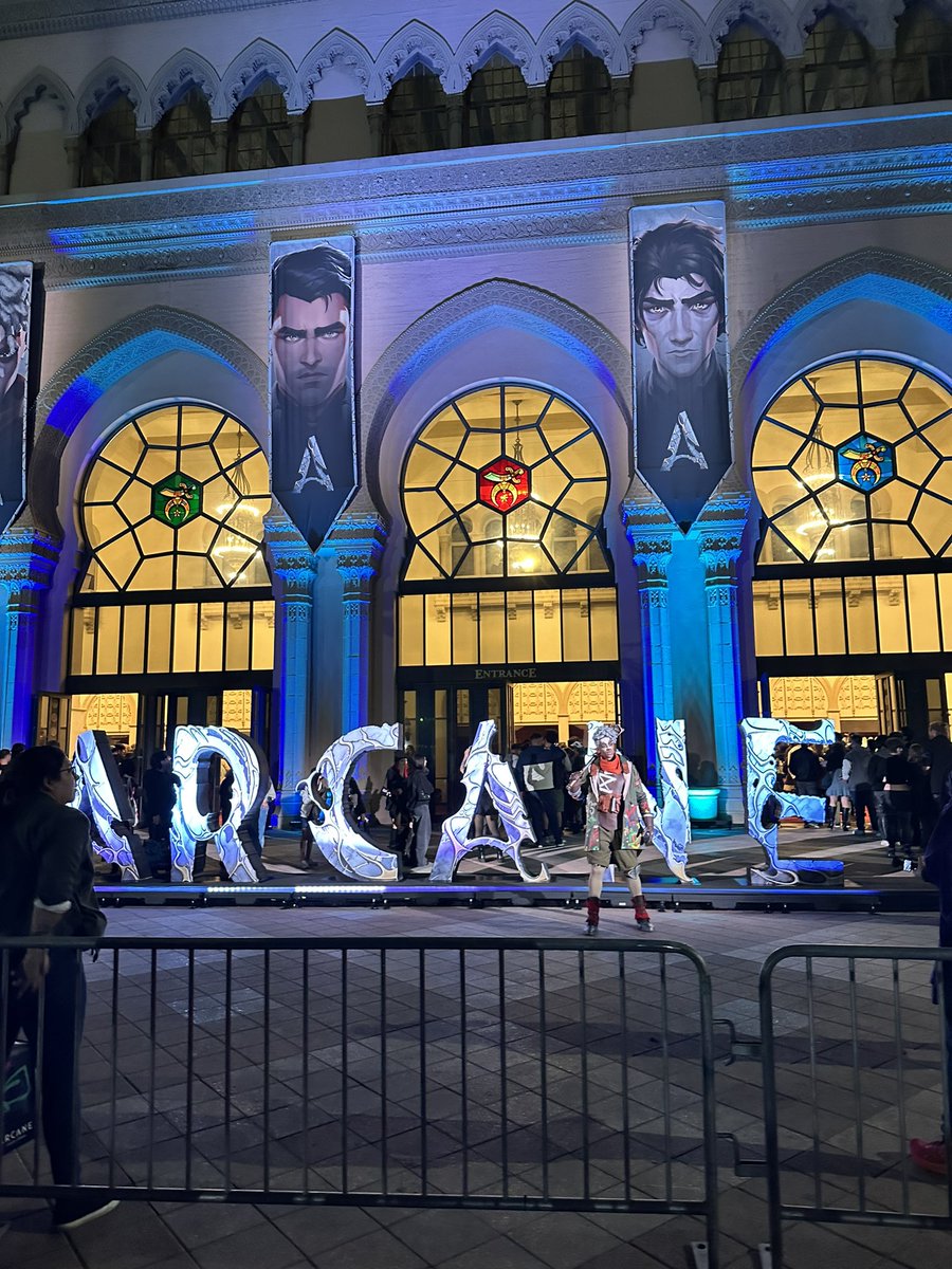 CalvinCShinobi's tweet photo. Beautiful finale premiere 🍻Thank you to my coworkers, clients at Netflix, and Riot Games. Working on this masterpiece of a show’s marketing campaign has been the honor of a lifetime 🤧 #Arcane #LeagueOfLegends #ArcaneSeason2 #editing #trailerediting https://t.co/jUWxK1X0CS