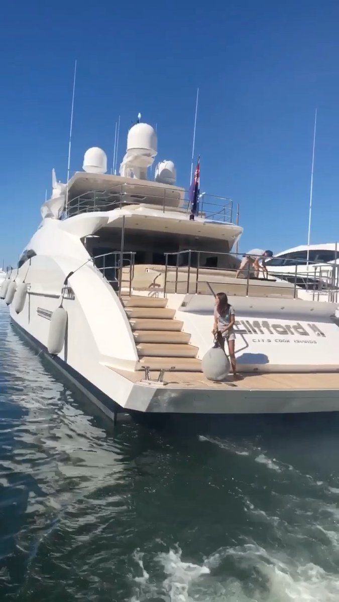 AbsoluteLuxe's tweet photo. Luxury Real Estate  -  French Riviera  💦 ⁠
⁠⁠
☀️ 👓 👙 🥂 🐠 🍉 💖 🌊 🔥 ⁠
⁠
Follow us @absolute.luxe     ⁠
https://t.co/1IW9j33t7M⁠

#sttropez #luxurydestination #absolutesttropez  #sttropezsummer   #sainttropez #sainttropezaddict #monaco #luxury  #Pampelonne  #cotedazur https://t.co/fpFqYsDYqH