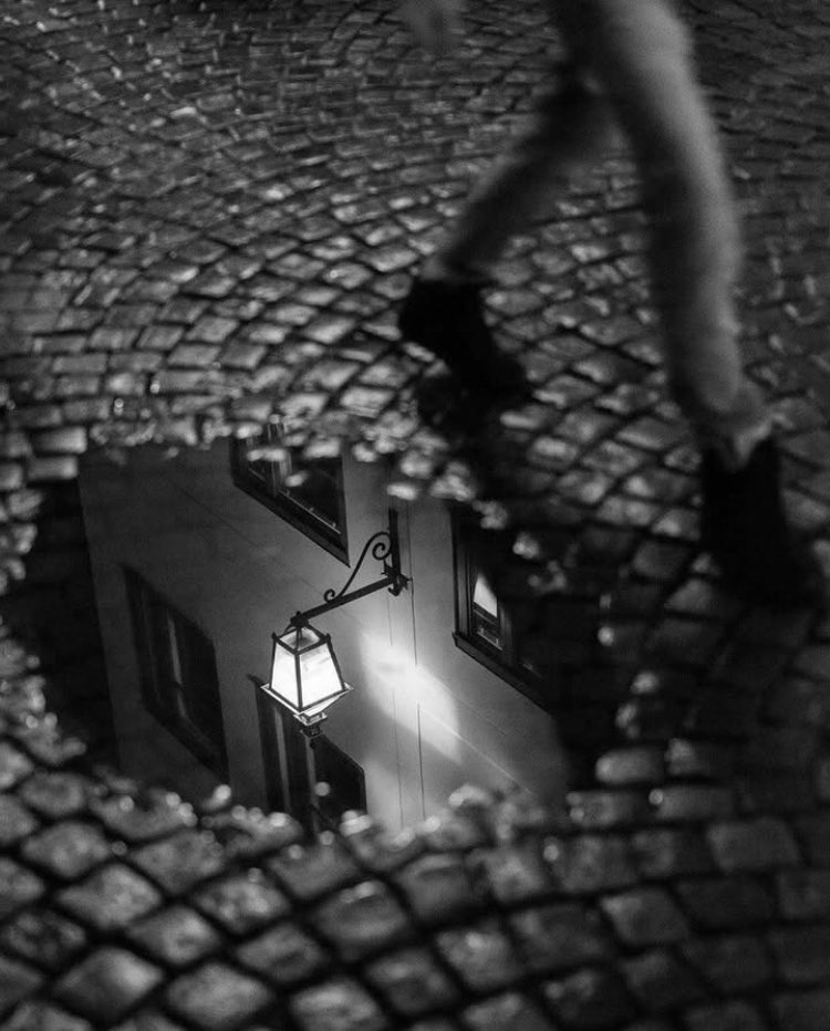 La noche…

📸 Joakim Thornéus