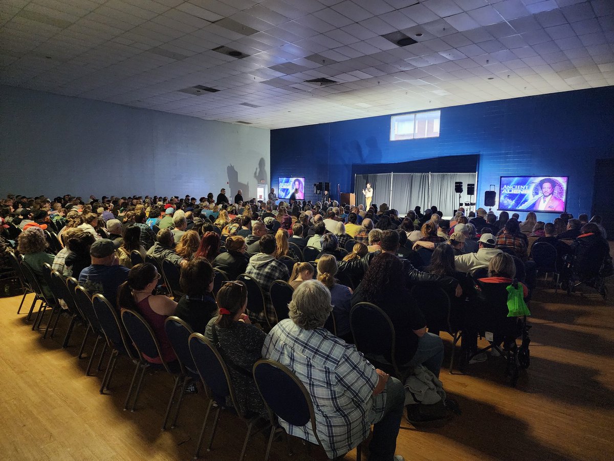 Giorgio A Tsoukalos has taken the stage for a standing room only crowd! Come out and meet him this weekend!