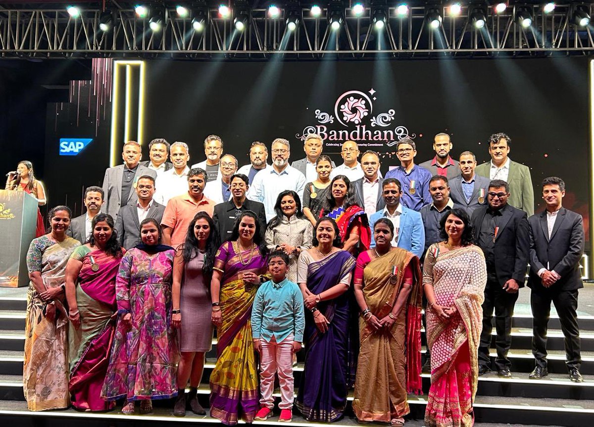 A huge congratulations to all our colleagues celebrating 10, 15, 20, and 25 yrs <a href="/saplabsindia/">SAP LABS INDIA</a> ! Your dedication, passion, and hard work have played a key role in making <a href="/SAP/">SAP</a> one of the most admired organizations in India. Thank you for your incredible contributions ❤️
#Bandhan